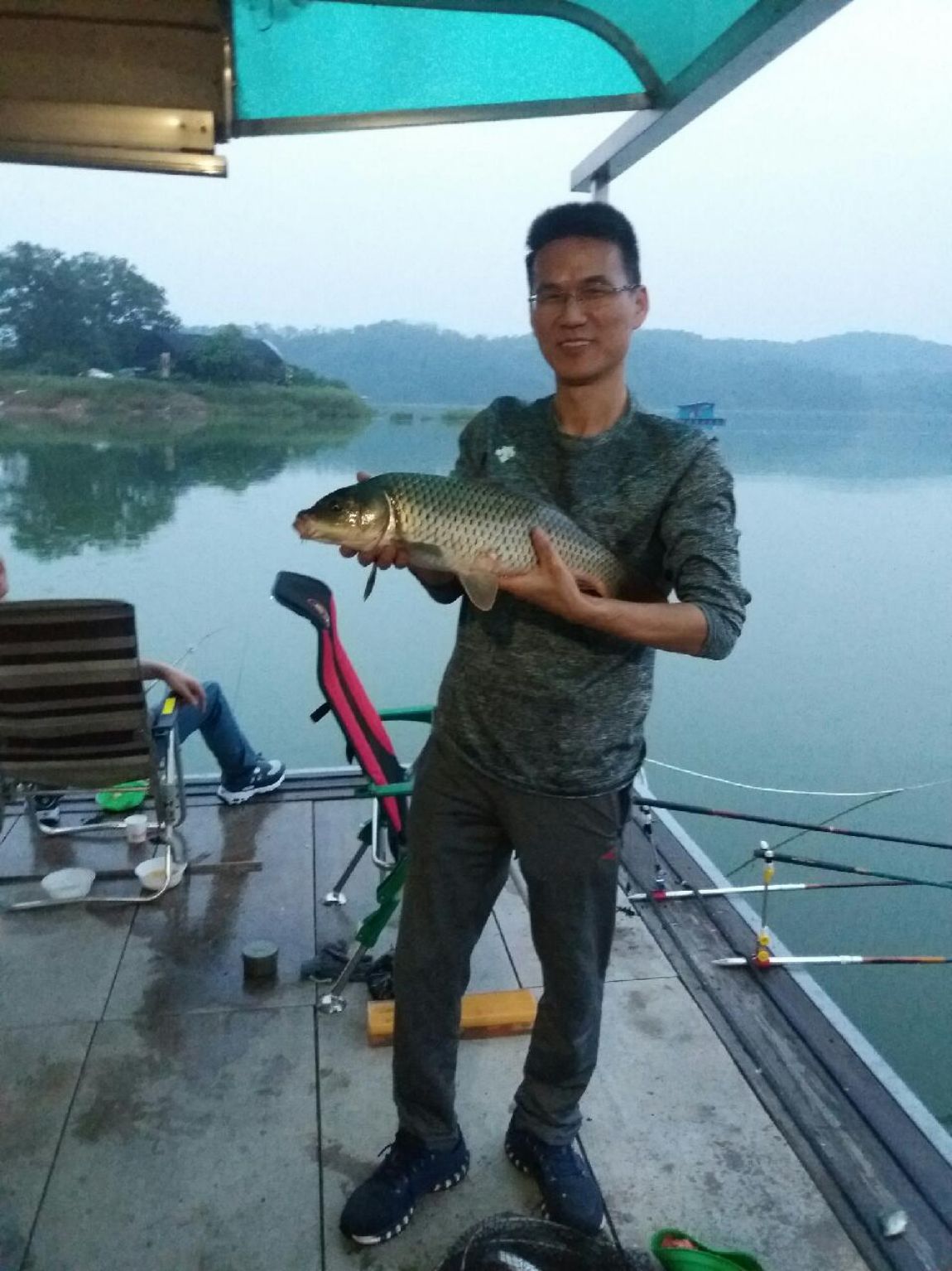 고삼수상레져하우스  : 낚시사랑